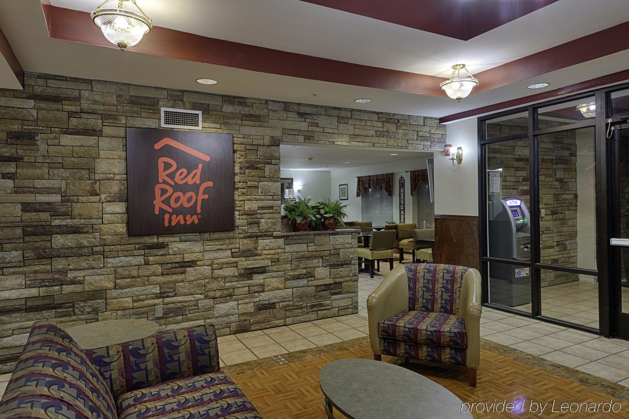 Red Roof Inn & Suites Savannah Airport Exterior photo
